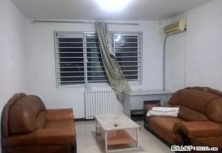 万达广场鸿港医院附近三室两厅家具家电齐全拎包即住真实图片 - 东营28生活网 dy.28life.net